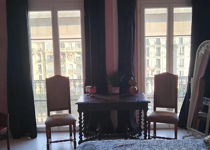 Chez Brigitte Guesthouse Nizza